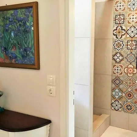 Maria'S Studios & Apartments