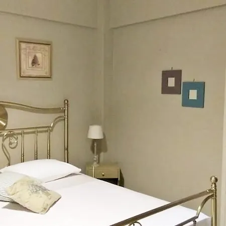 Maria'S Studios & Apartments